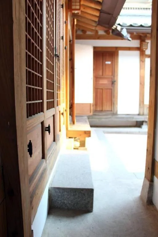 Doo Hanok Guesthouse Seoul 2*,  South Korea