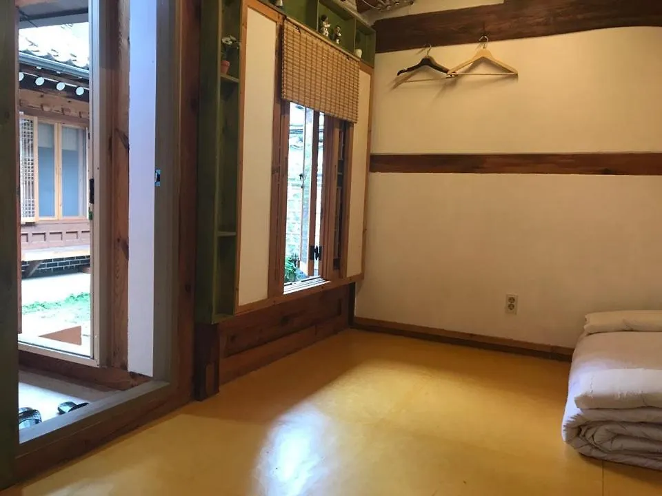 Doo Hanok Guesthouse Seoul 2*,  South Korea